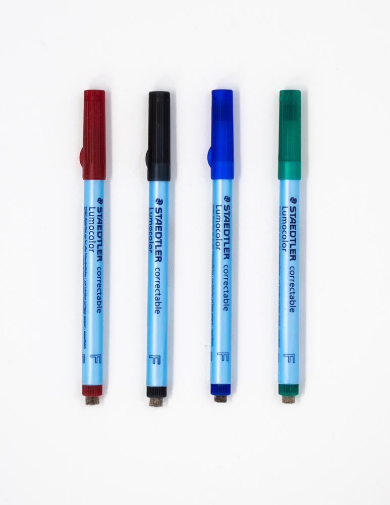 Set of 4 coloured erasable pens