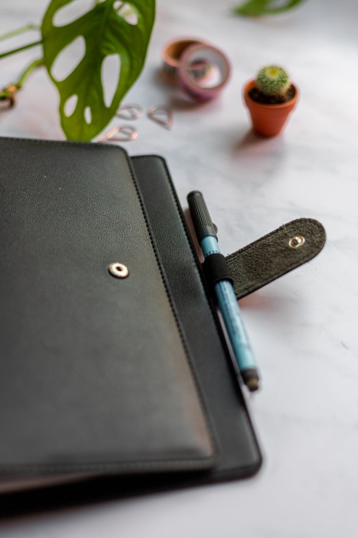 Animal-free black notebook cover for the zero waste Asoki Planner